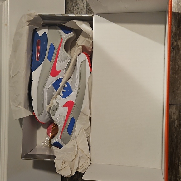 Nike Air Max III Hot Coral, Blue Crystal & White Sneakers - Picture 2 of 12